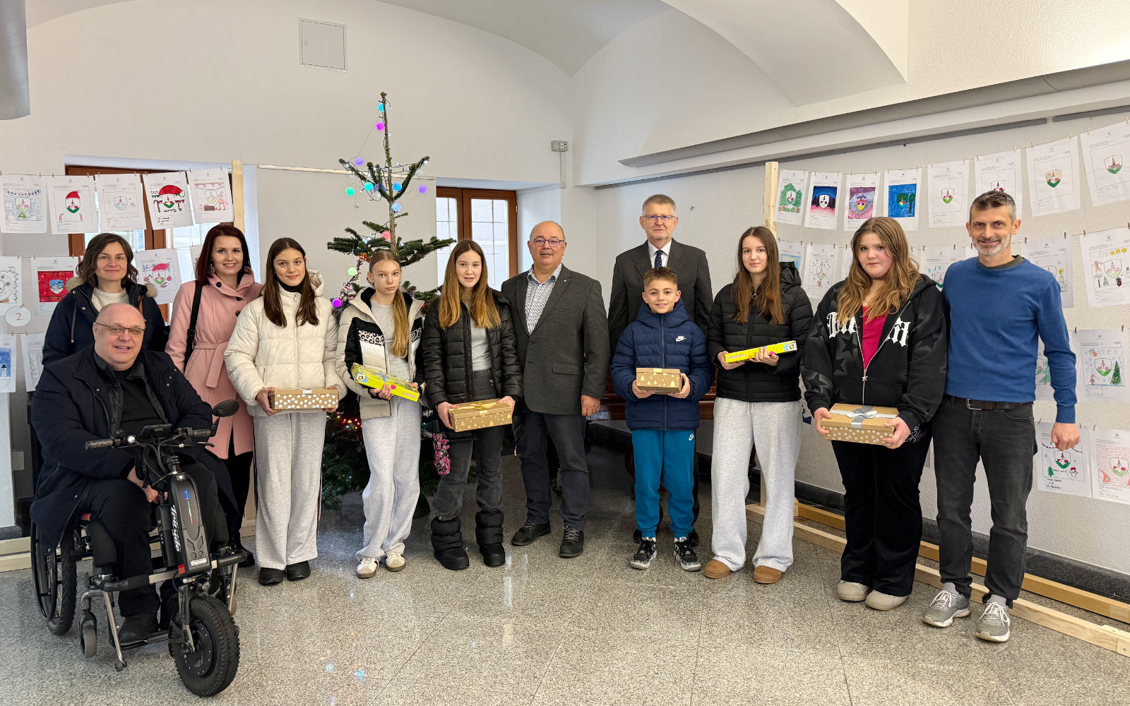 Občinske voščilnice tokrat izpod rok mladih