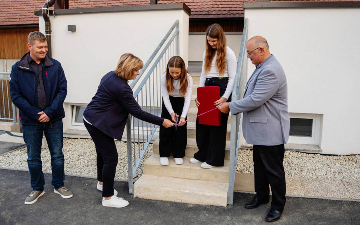 Otvoritev novih garderobnih prostorov in sanitarij v Športnem parku Voličina
