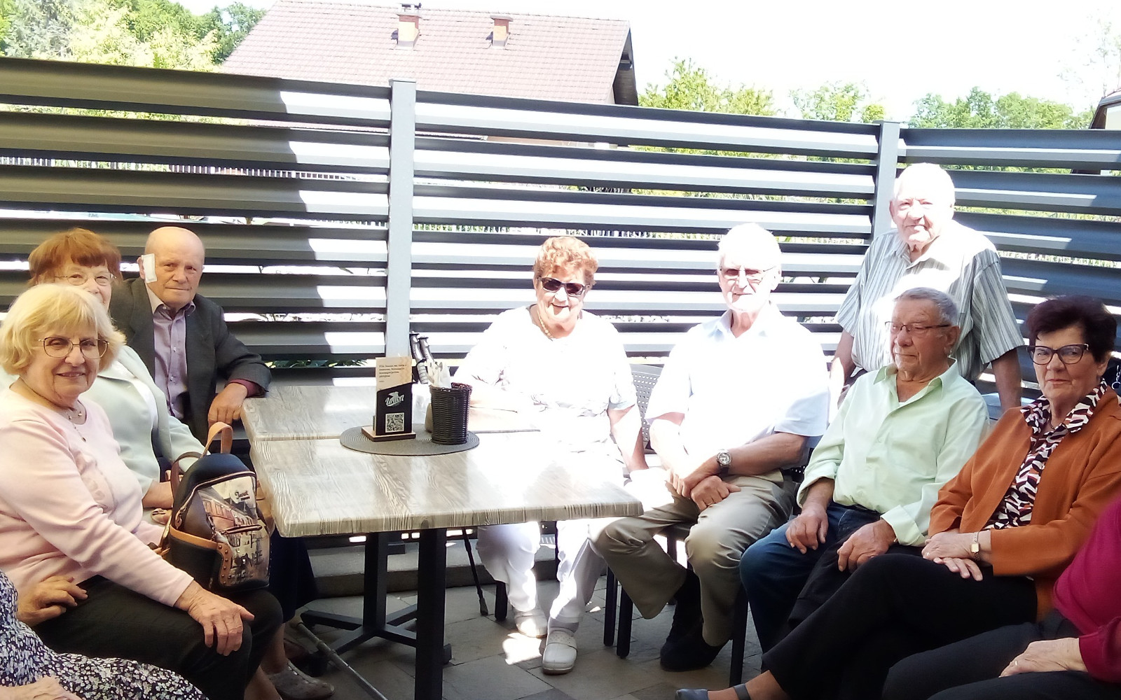 Dedki in babice so se spomnili šolskih dni