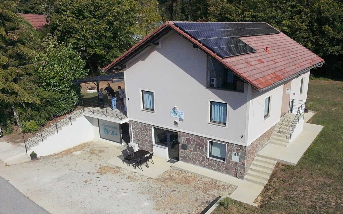 bis apartmaji otvoritev 0909 2