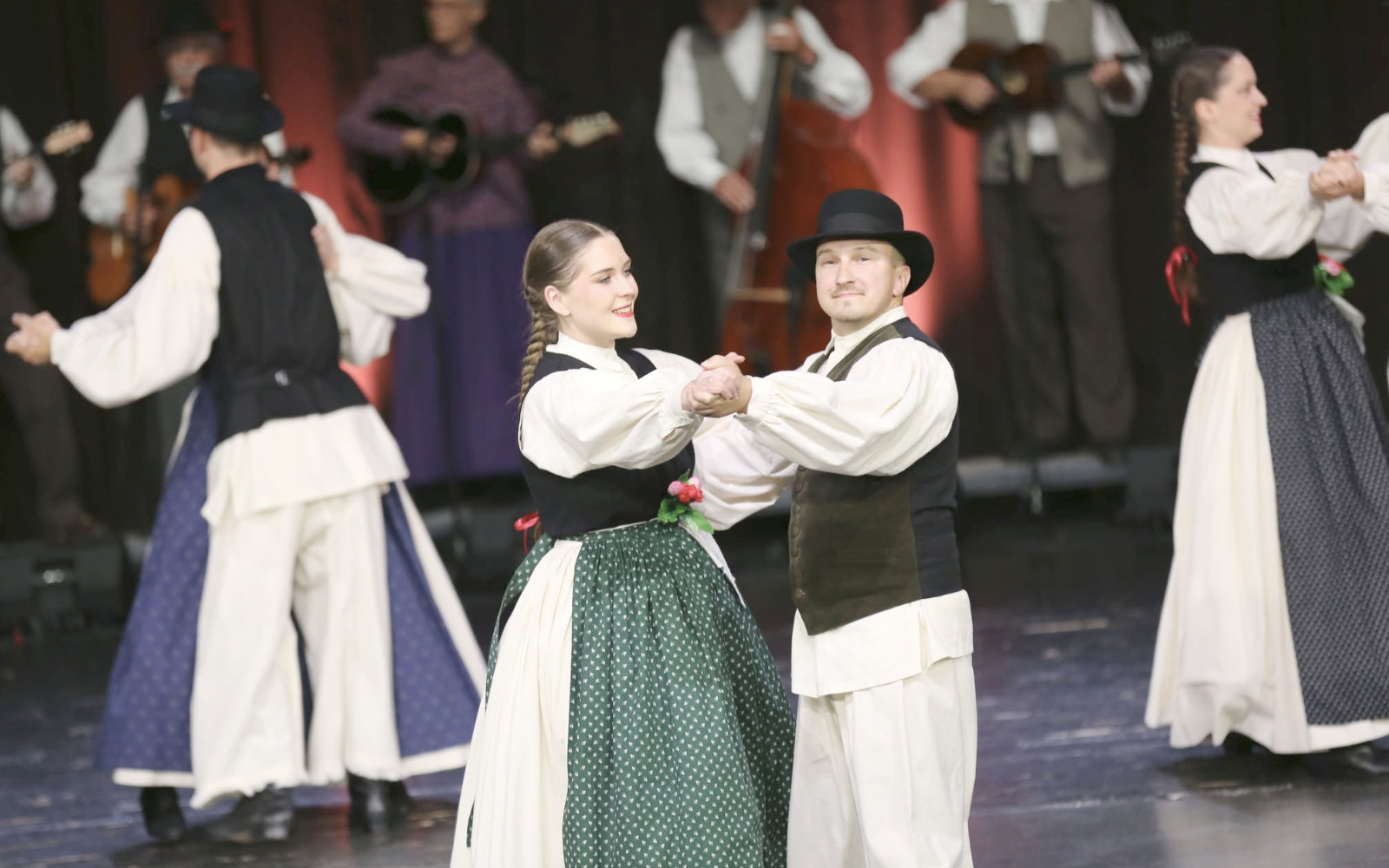 folklorniki 0806 2