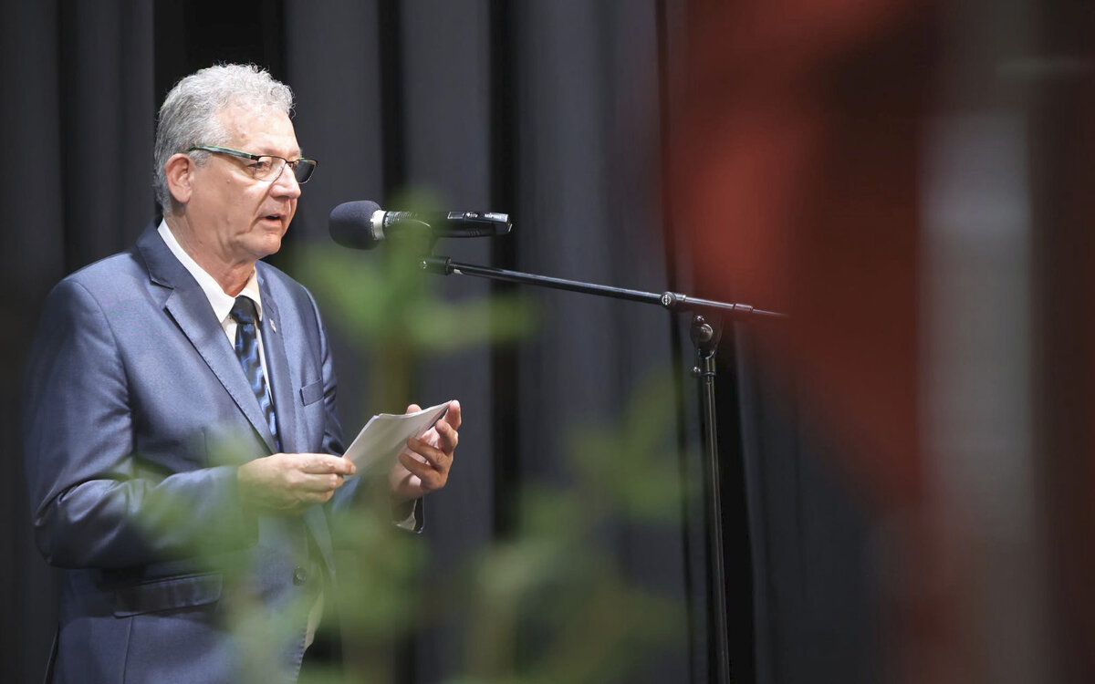 jurij lovci 80let 9