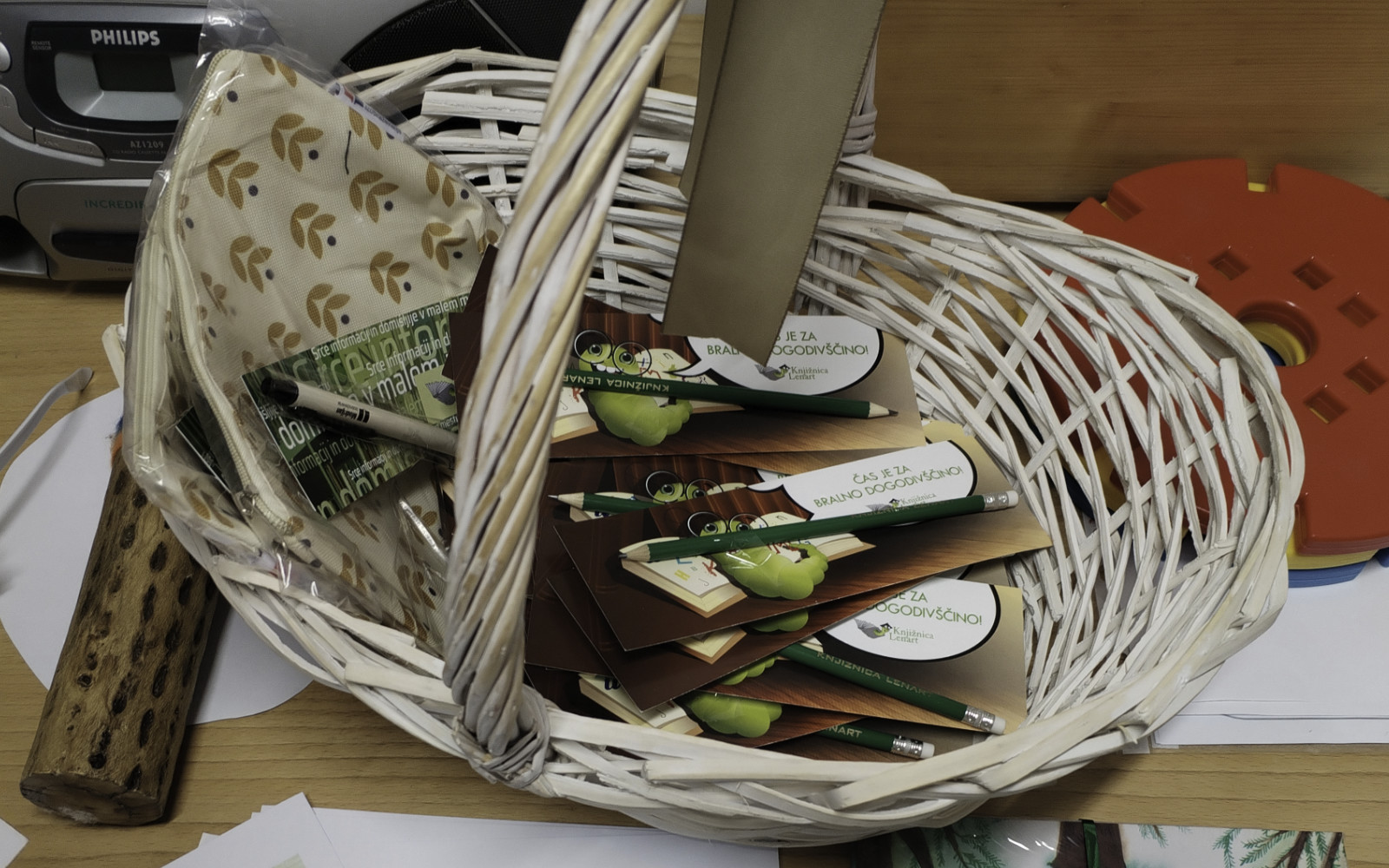 knjizni nahrbtnik 1304 3