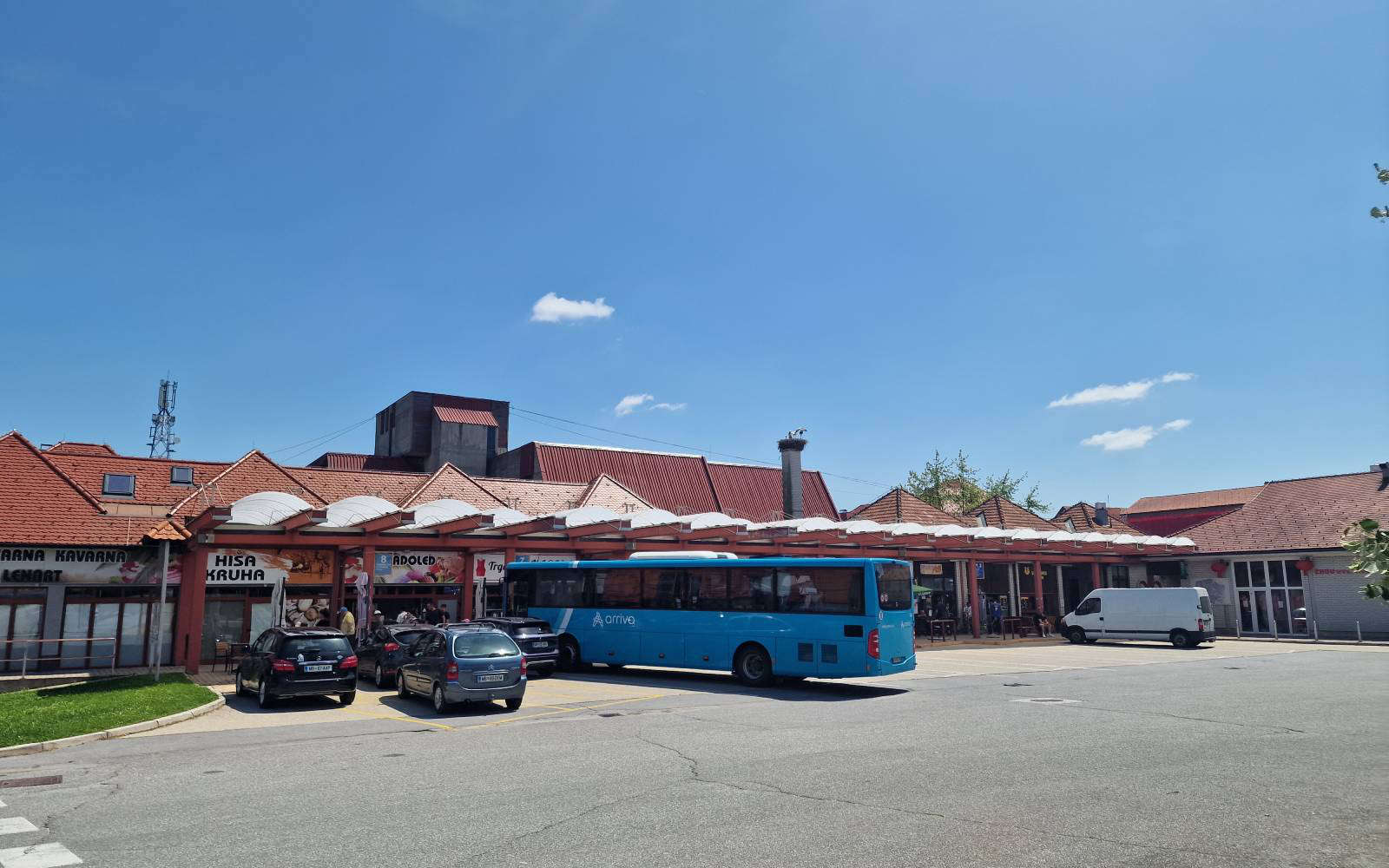 Lenart obnova bus postaje1