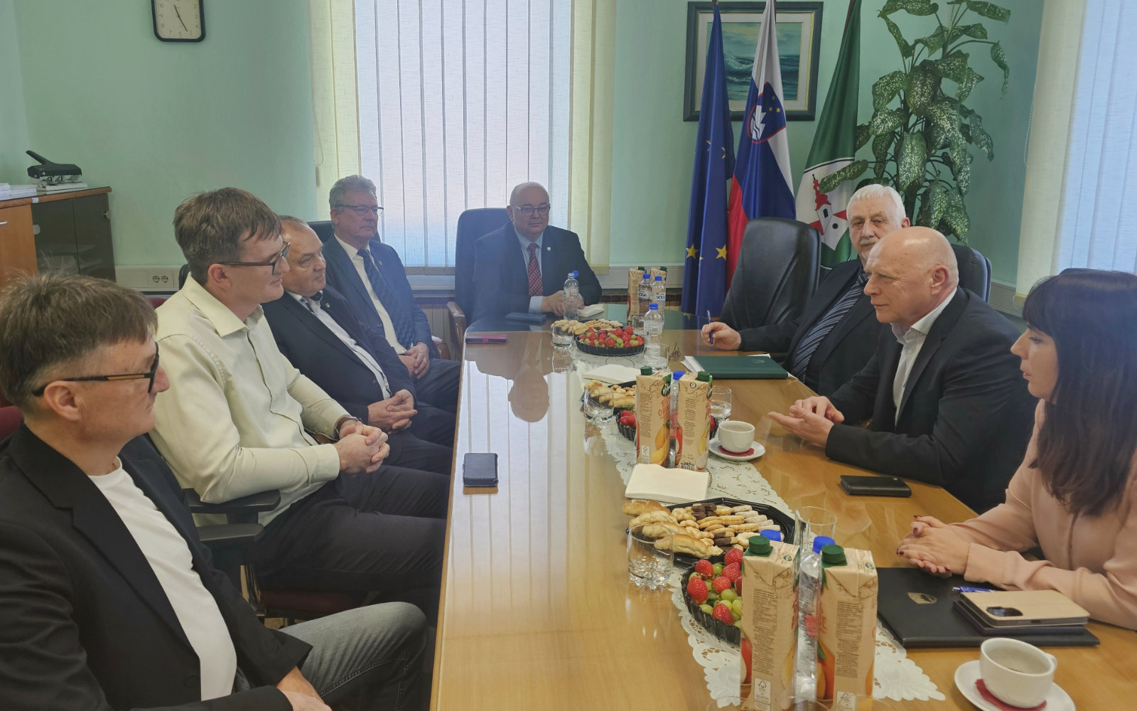 Minister za javno upravo na obisku na Upravni enoti Lenart