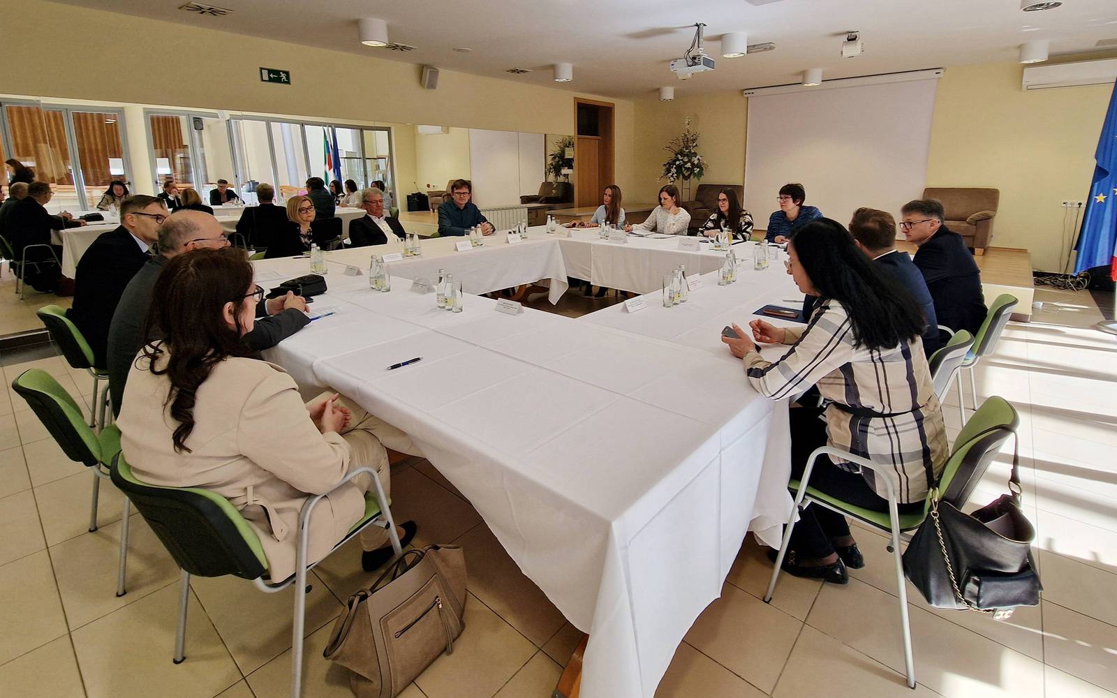 obisk ministrice 2503b