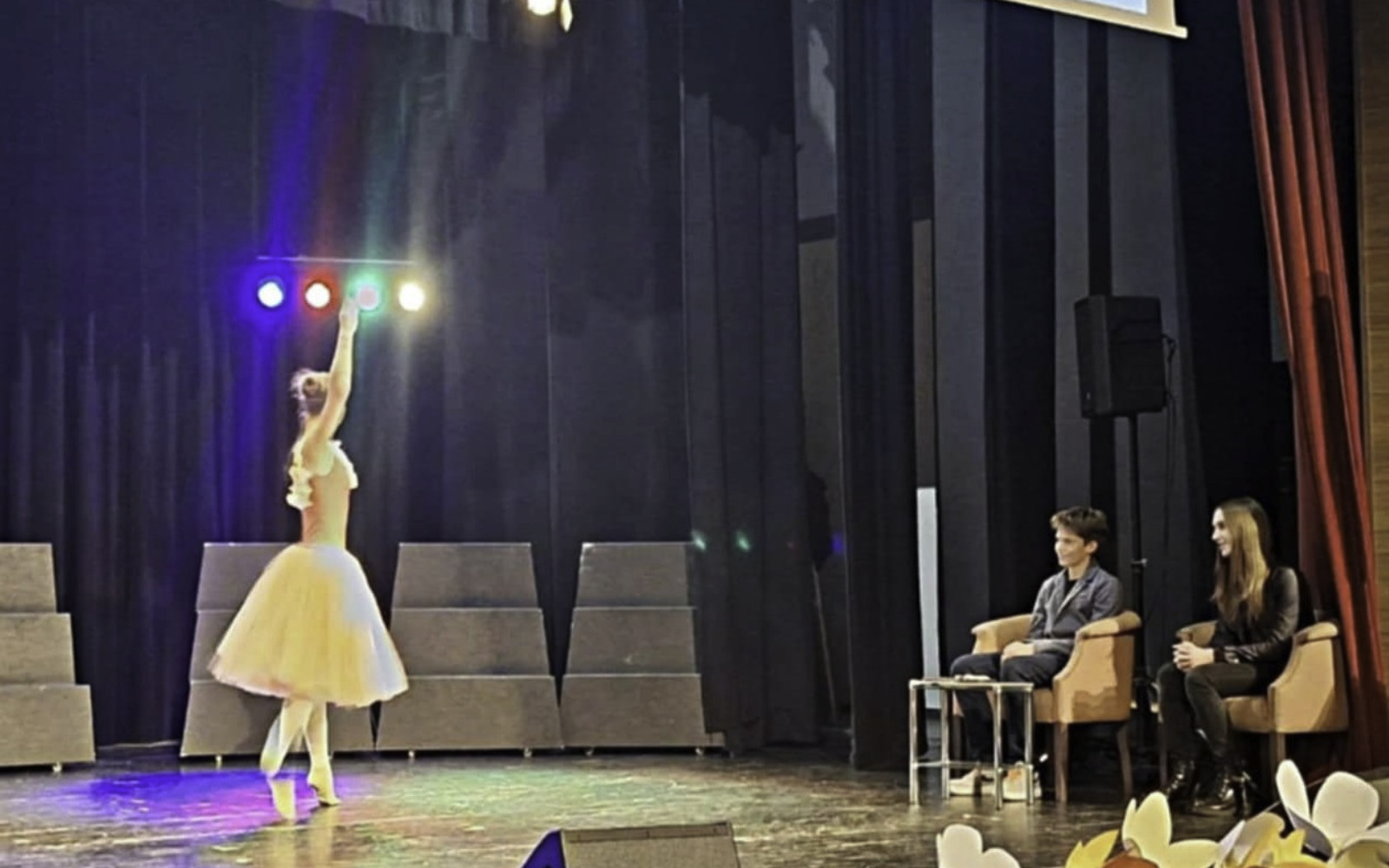 Prireditev ob dnevu žena in materinskem dnevu OŠ Lenart