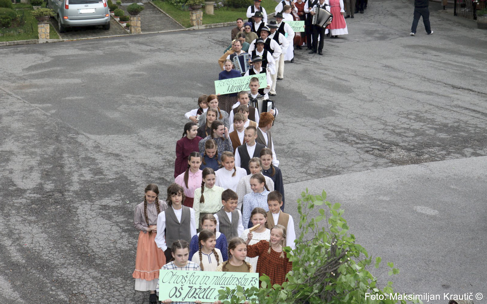 Jurjevo_srečanje_folklornih_skupin_mladi_vmesna.jpg