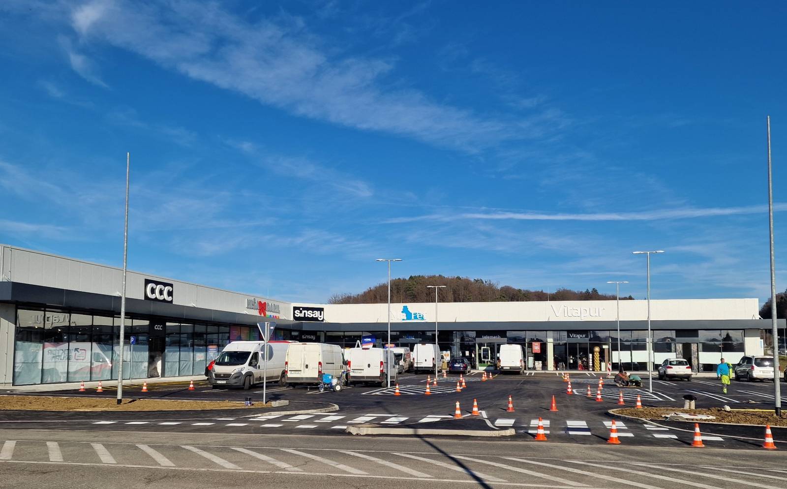 Lenarški Nakupovalni park 2 delno že odprt