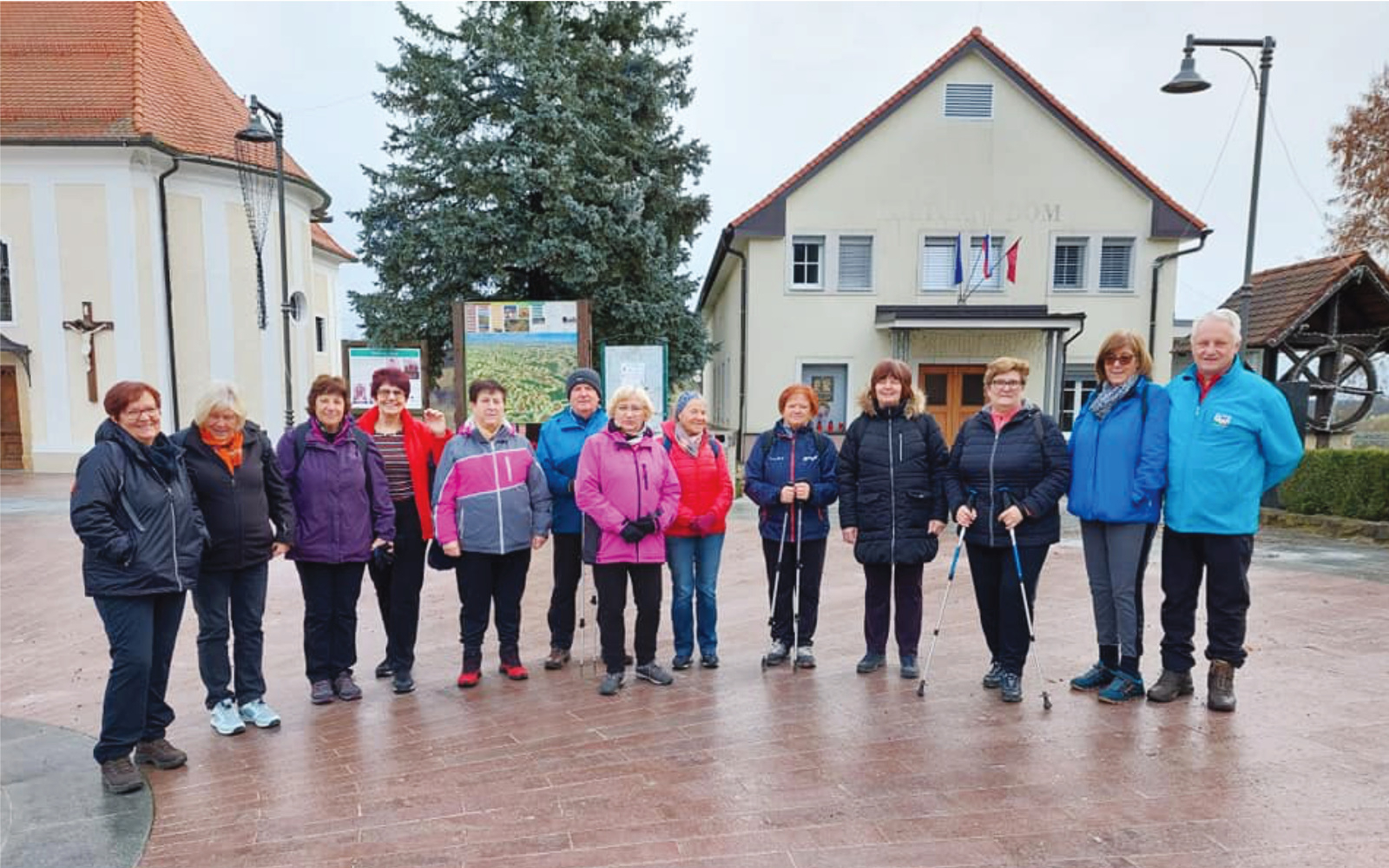 Namen srečanj, je v prvi vrsti ohranjati fizično kondicijo, saj razgibano telo boljše funkcionira in tudi počutimo se bolje. Foto: arhiv društva