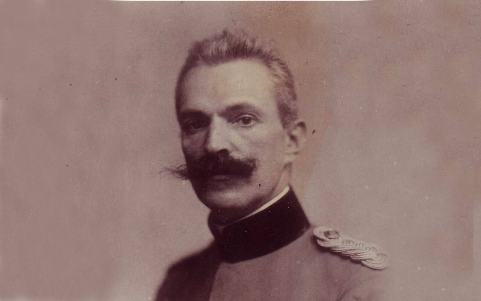 Rudolf Maister, mož dejanj in poguma - ob pravem času in na pravem mestu. Osebni arhiv Marjana Toša.