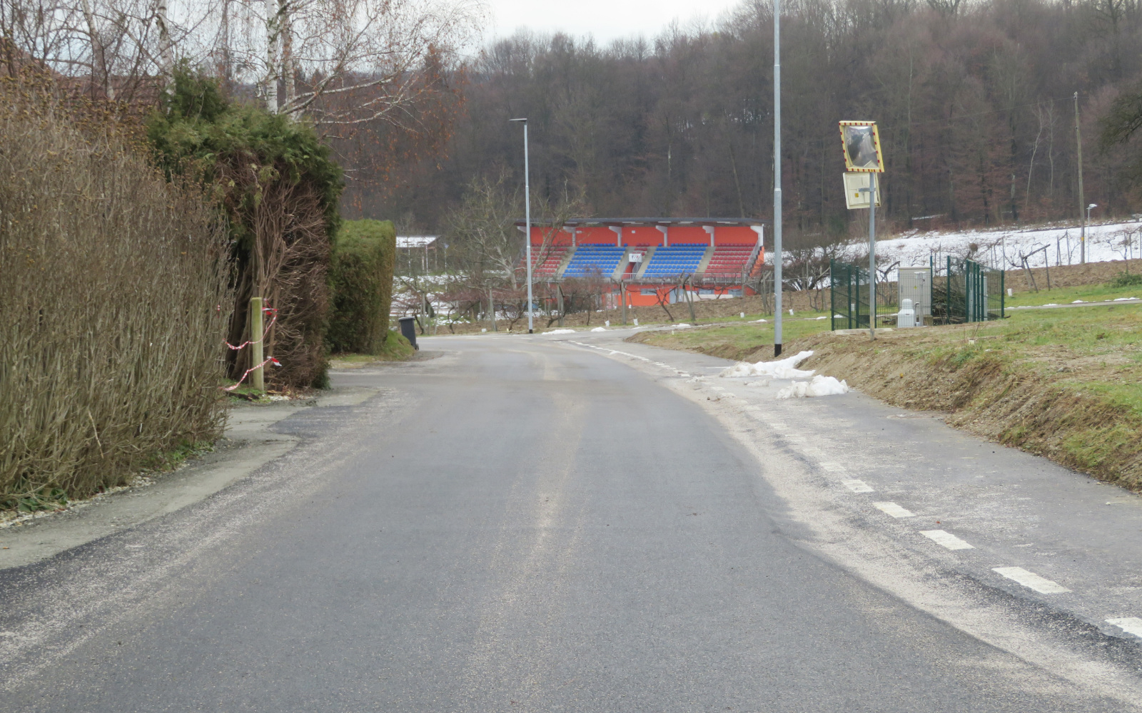 Občina bo letos za vzdrževanje cest namenila 125 tisoč evrov. Foto: Tomaž Kšela