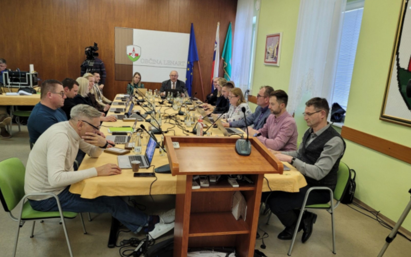 Utrinek iz 3. redne seje lenarških svetnic in svetnikov, na kateri je bil podan predlog Letnega program športa v občini Lenart za leto 2023. Foto: Mirko Kojc