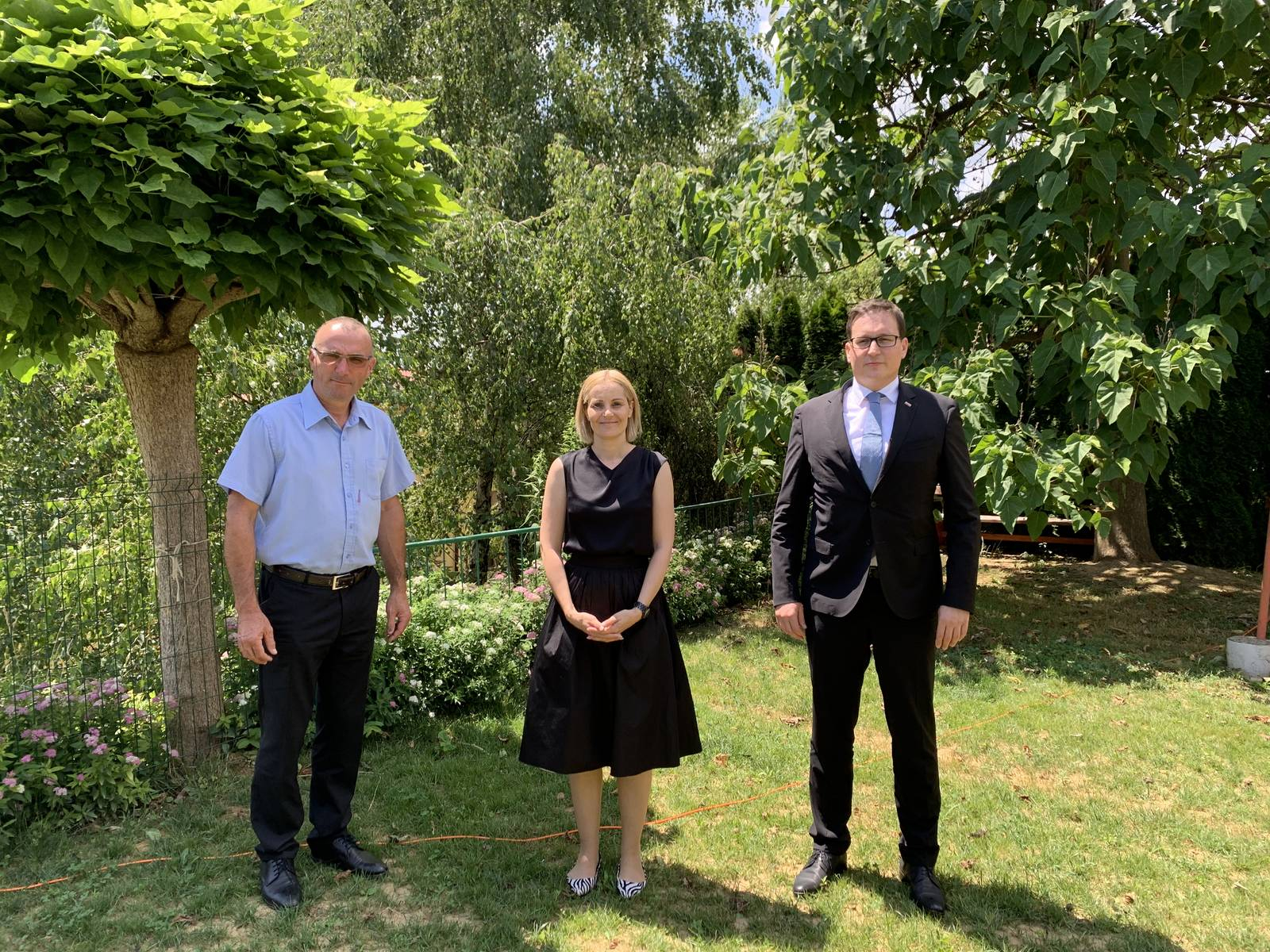 Minister Koritnik na delovnem srečanju z županjo Mestne občine Ptuj Nuško Gajšek in podžupanom Občine Lenart Francijem Ornikom. Foto: Ministrstvo za javno upravo