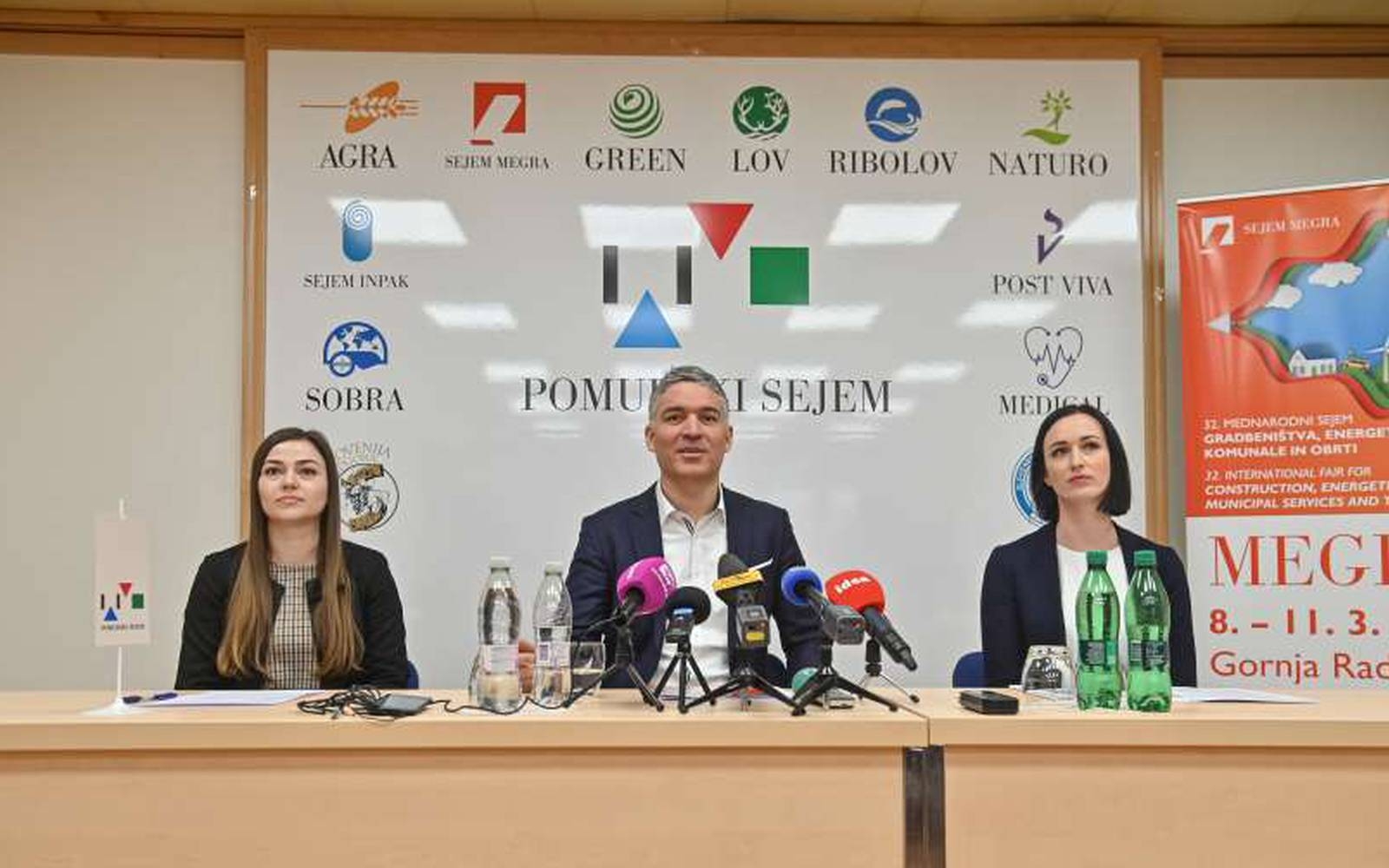 Izvršni direktor Pomurskega sejma Boris Nicolas Erjavec (v sredini) je predstavil Megro 2023. Foto: Jure Kljajič.