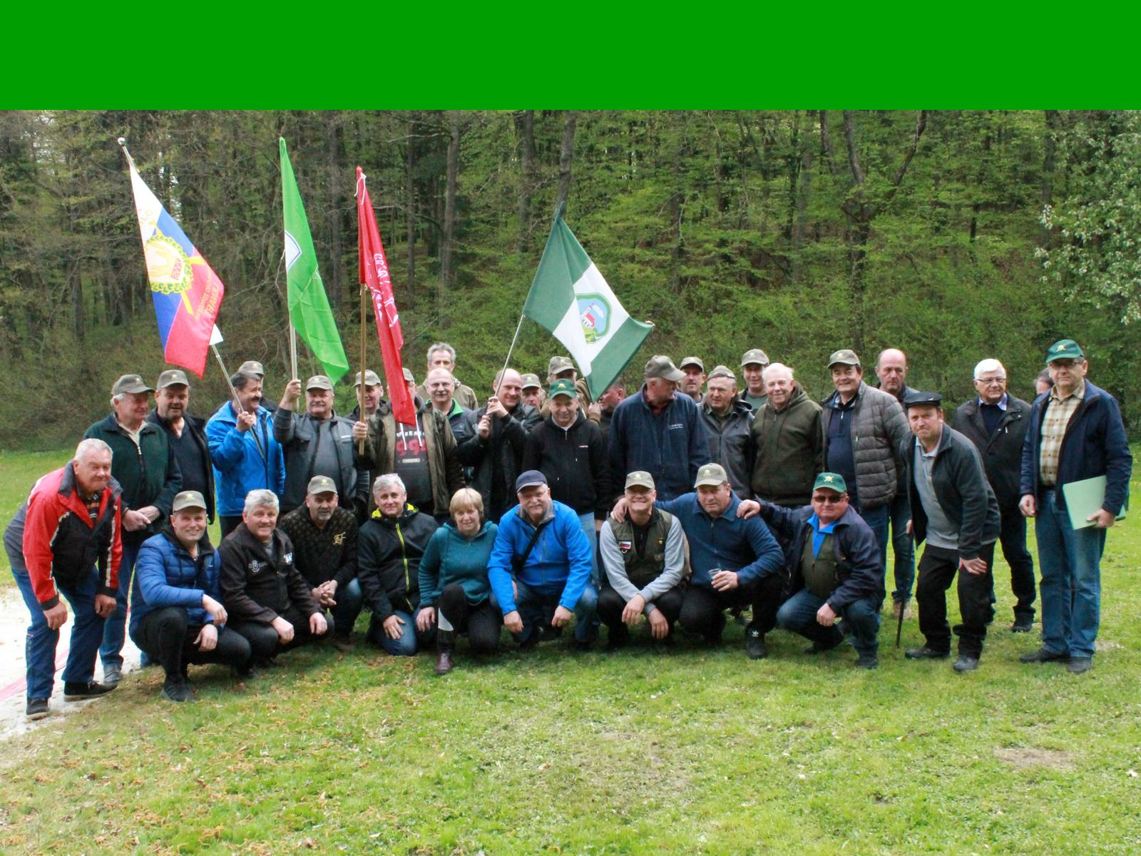 Udeleženci veteranskih špotnih iger lenarškega OZ VVS Lenart. Foto: Dušan Komar