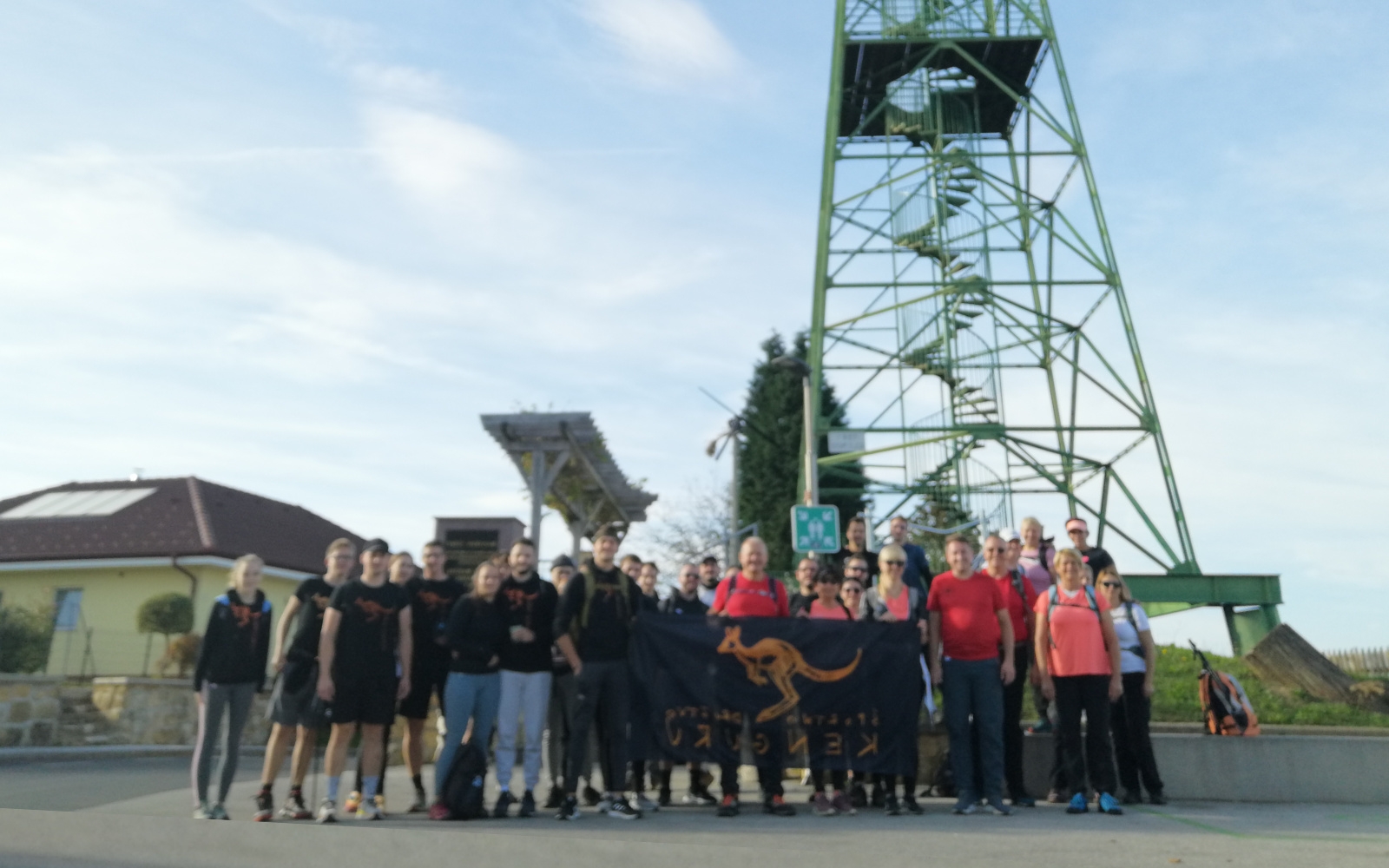 Pohod poteka pod okriljem Športnega društva Kenguru. Foto: Boris Pukšič