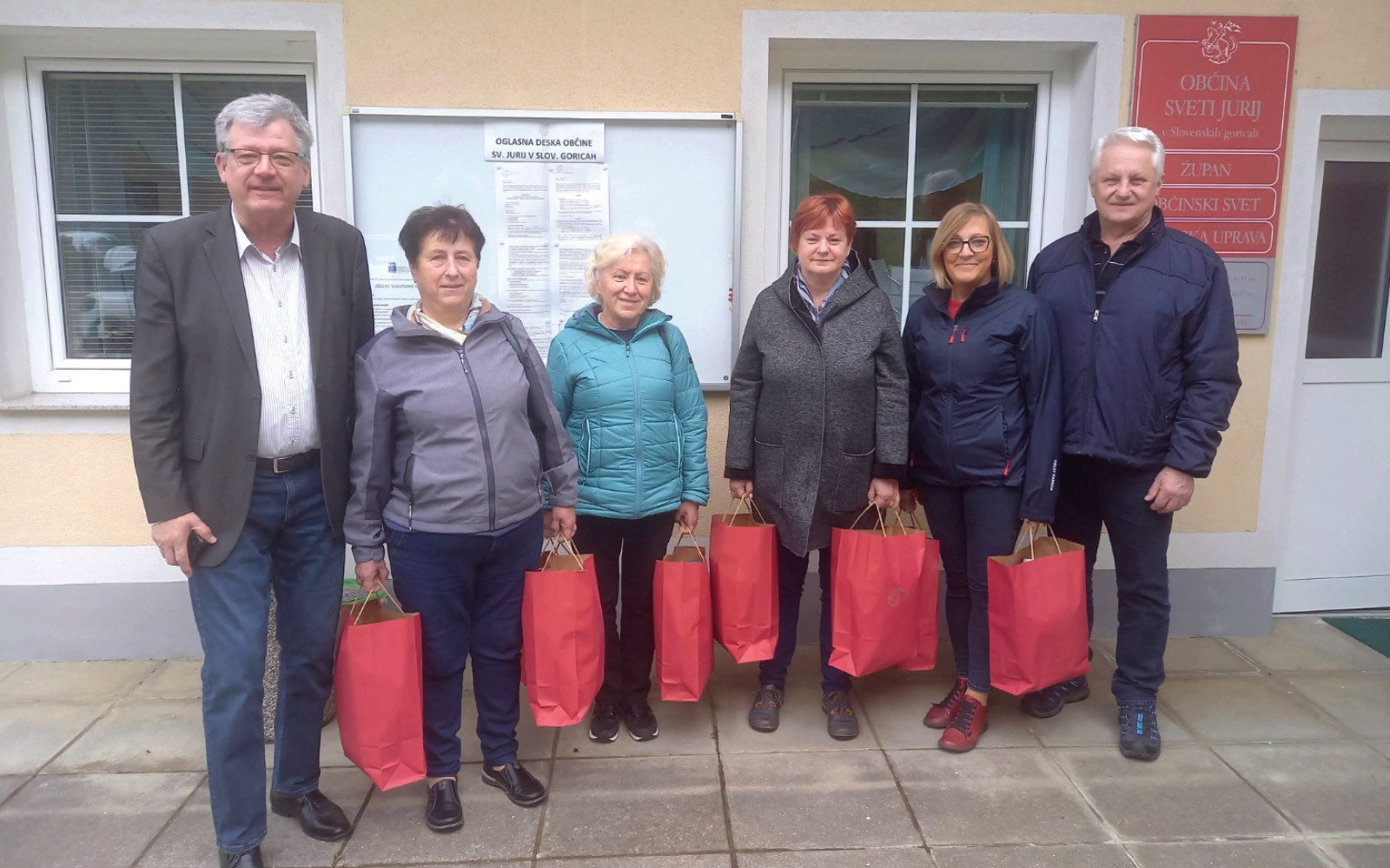 Letos so OORK Sveti Jurij skupaj z Občino Sveti Jurij v Slovenskih goricah in Društvom upokojencev Sveti Jurij obiskali več kot 30 občanov in občank. Foto: arhiv občine