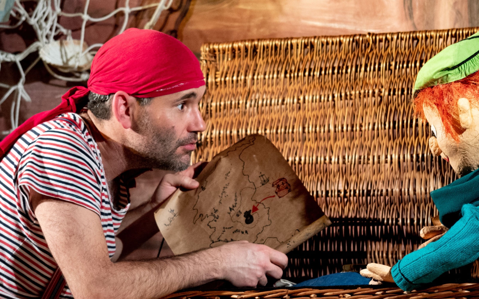 Utrinek iz predstave. Foto: arhiv Lutkovnega gledališča Pika