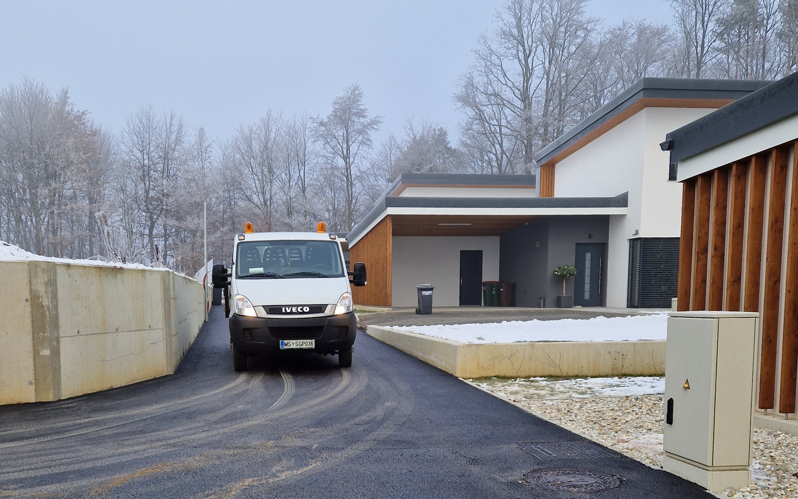 Po tem, ko so večino stanovanjskih hiš v novem stanovanjskem naselju v Cogetincih (Nedeljko) že zgradili, je občina asfaltirala še cesto v njem. Foto: arhiv občine Cerkvenjak