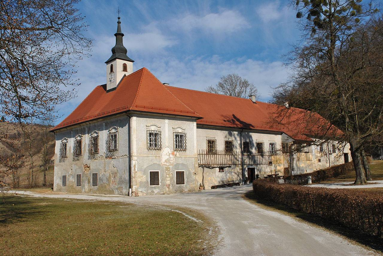 Jareninski dvor – pričevalec obogati vinogradniški zgodovini. Foto: Matjaž Wigele.