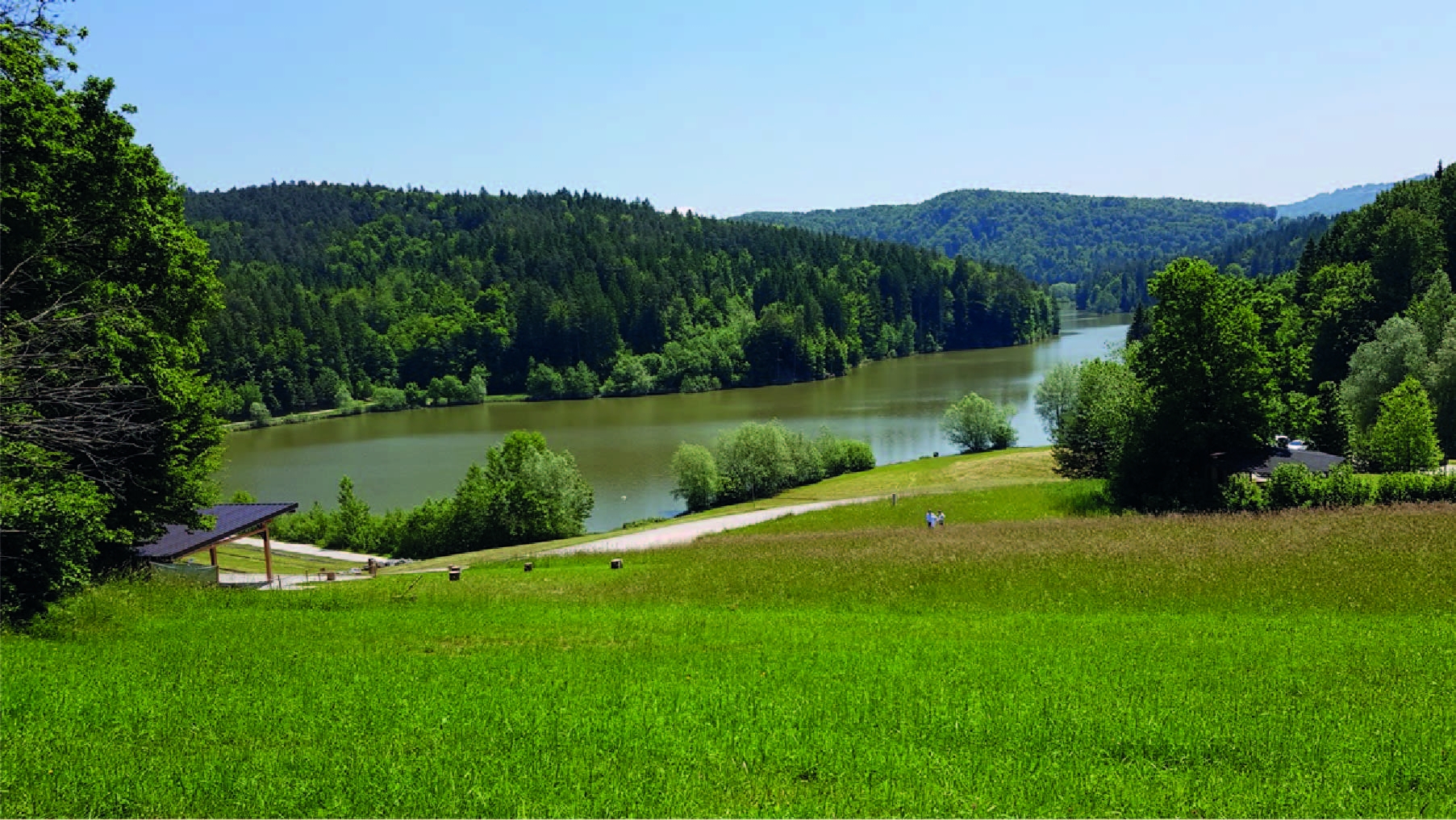 Kdaj bo na tem zemljišču v Lukovici zgrajen NLC Zlatorog? Foto: Urša Kmetec, arhiv LZS