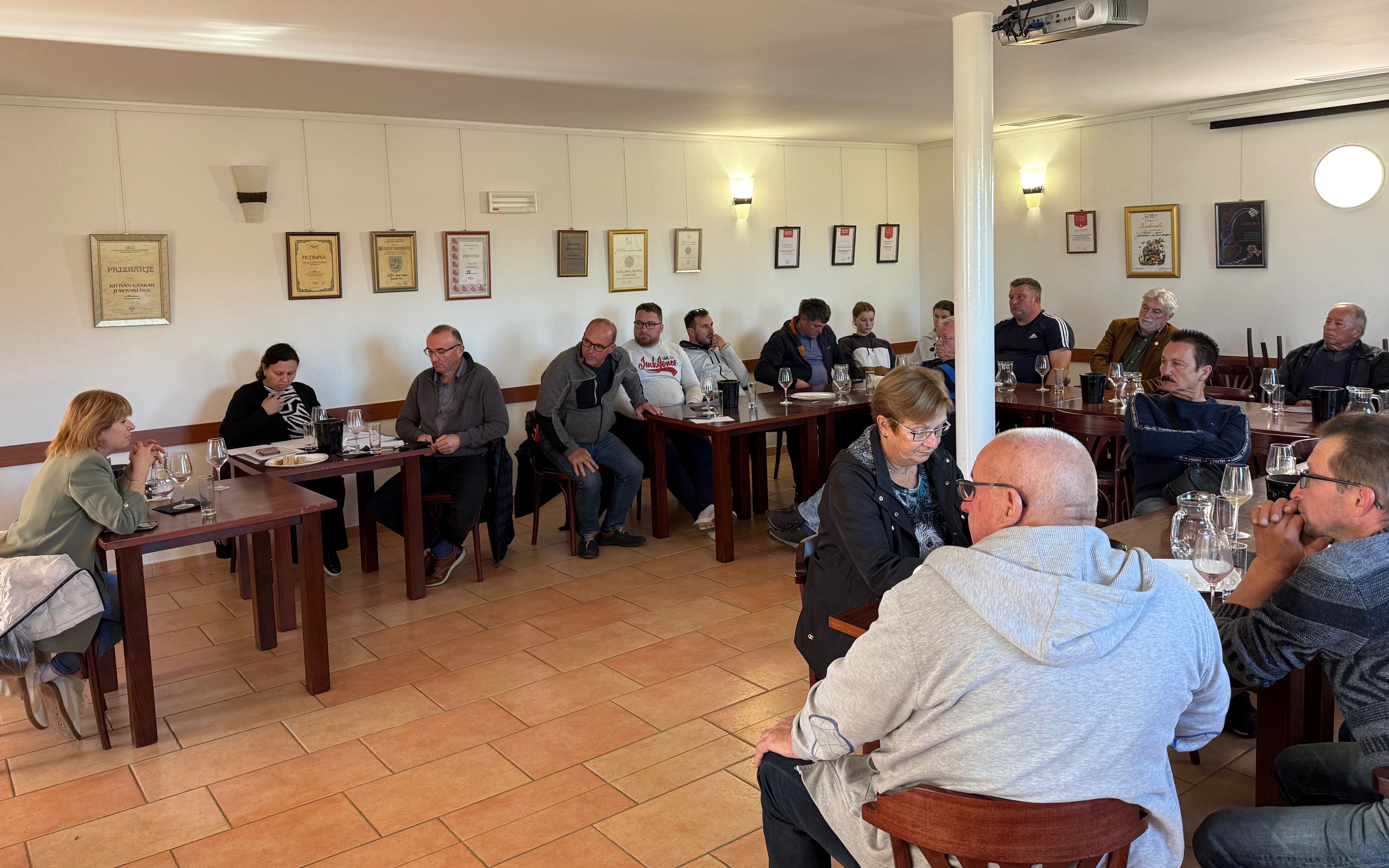 Degustacija mladih vin v Jurovskem Dolu