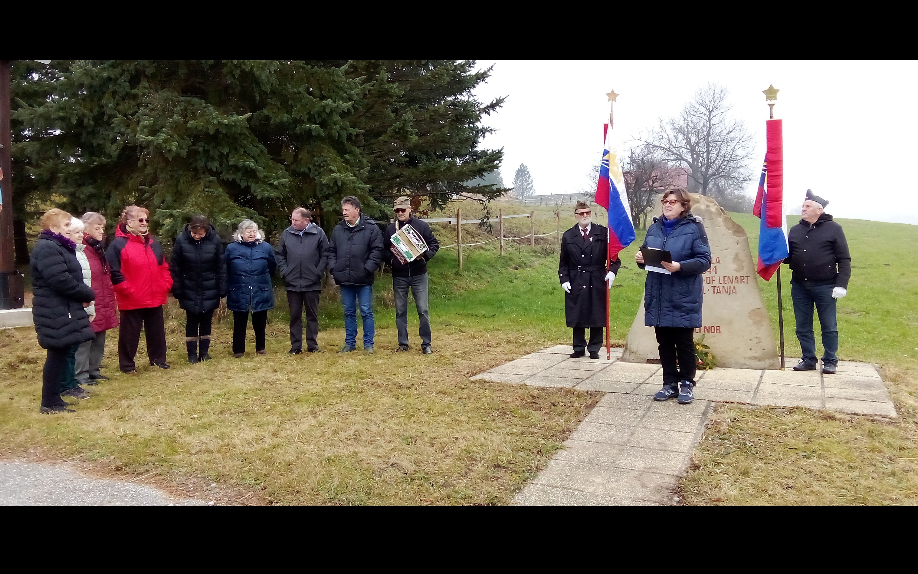 SLOVESNOST PRI TANJINEM SPOMENIKU