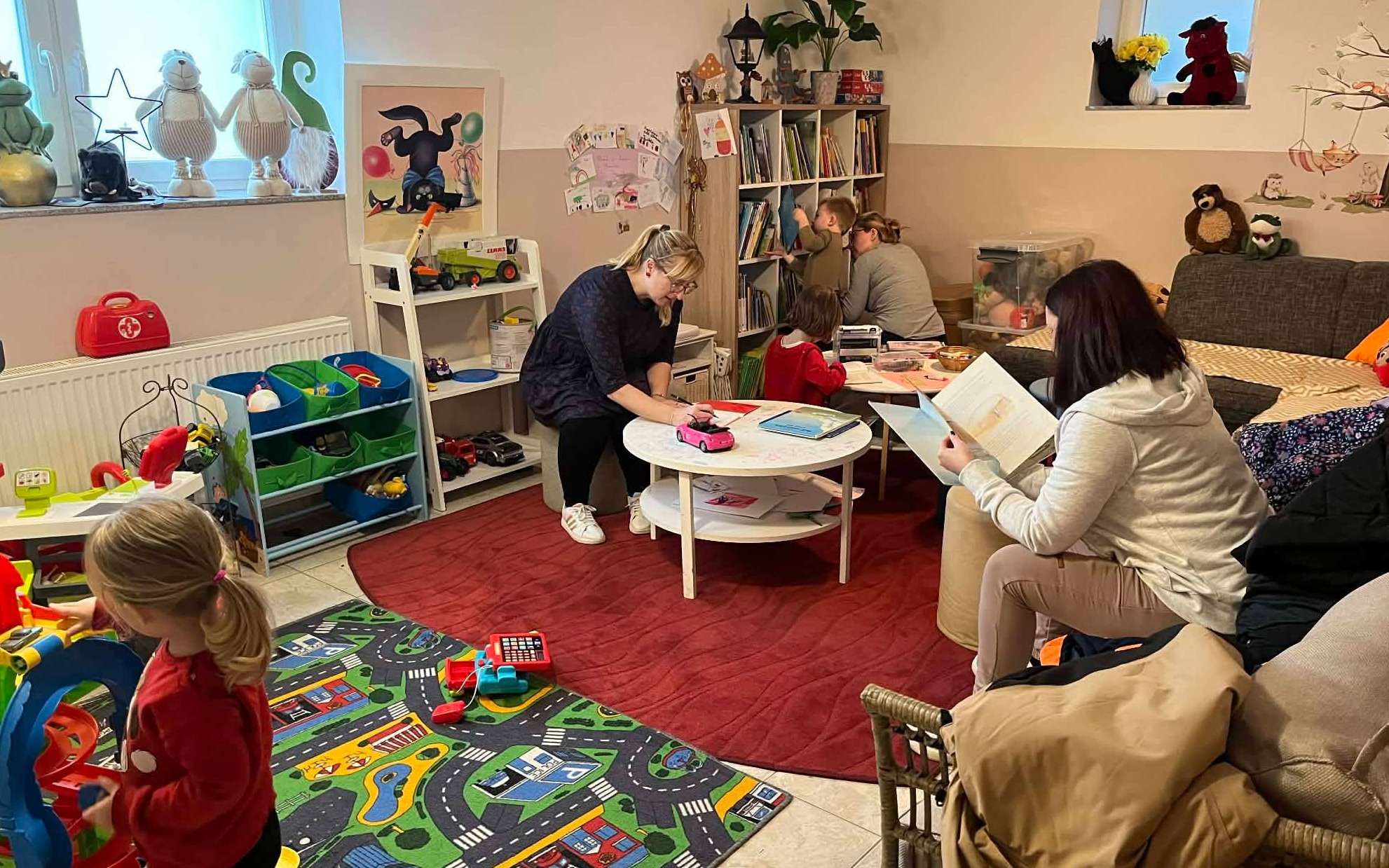 10 let pravljičnih ur v Vitomarcih